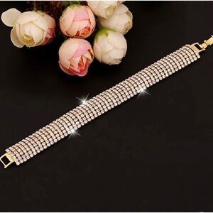 💛 Stunning sparkling crystal bracelet 💛